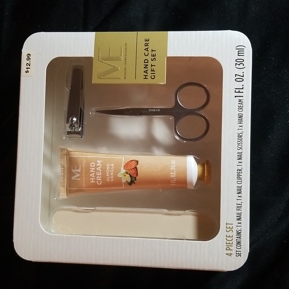 🛍🛒Modern Expressions Hand care gift set